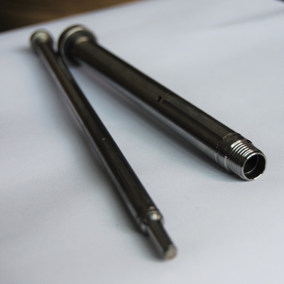 H13 SUJ2 SKD61 Ejector Pins และ Sleeves Pin DIN16756 ISO8405 1.2344 เหล็กกล้างานร้อน