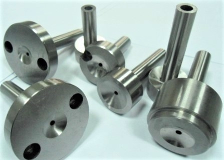 แม่พิมพ์ฉีด C Type Sprue Bushing DIN HRC 60 สูญญากาศไม่ได้มาตรฐาน