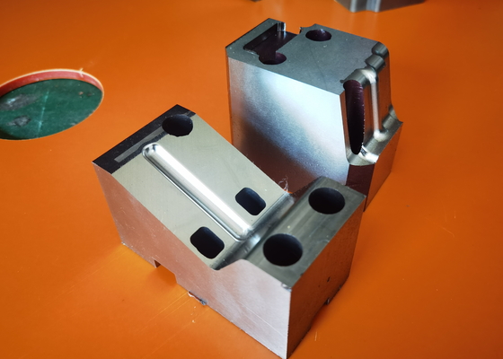 Die Casting Cavity Precision ชิ้นส่วนแม่พิมพ์ Core Die Tooling